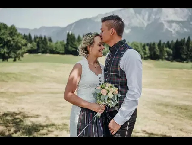 Best wedding photos portfolio photographer