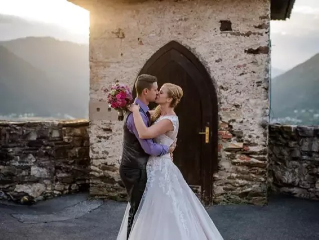 Wedding postojna caves creative